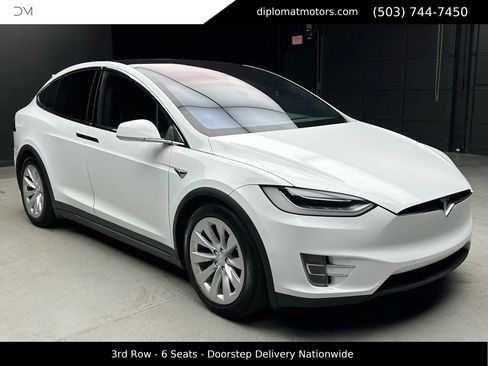 Used 2016 Tesla Model X 75D image 8