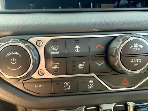 New 2025 Jeep Wrangler Rubicon image 23