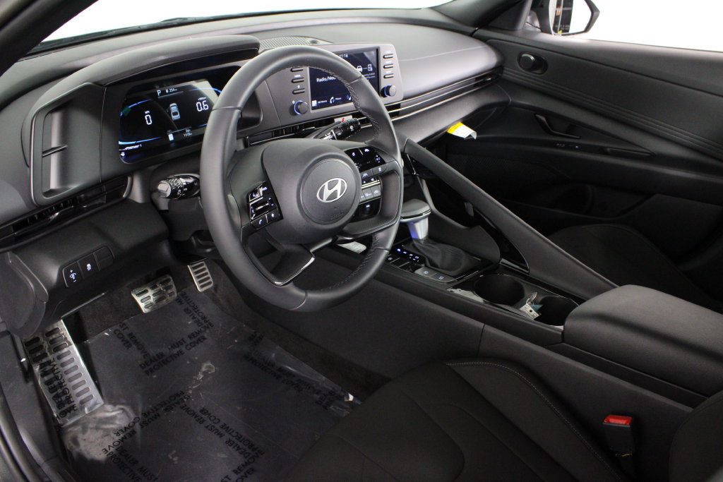 Certified 2026 Hyundai Elantra SEL Sport Premium FWD image 19