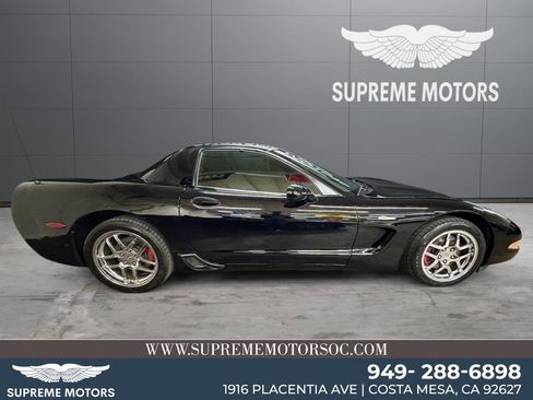 Used 2002 Chevrolet Corvette Z06 w/ Memory Pkg image 1
