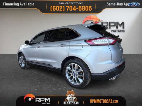 Used 2018 Ford Edge Titanium w/ Equipment Group 301A FWD image 4
