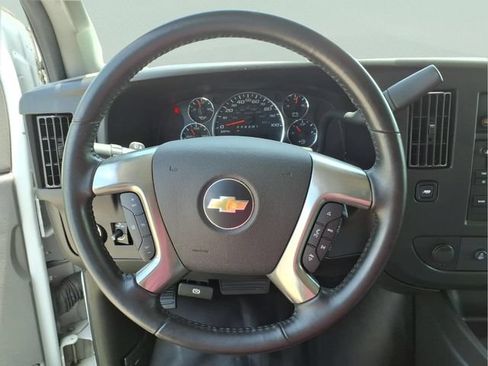 Used 2019 Chevrolet Express 3500 w/ Driver Convenience Package RWD image 15