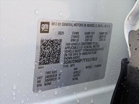 New 2026 Chevrolet Equinox EV LT image 19