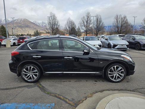 Used 2017 INFINITI QX50 AWD w/ Technology Package image 4