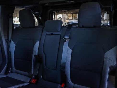 Used 2025 Ford Bronco Big Bend image 19