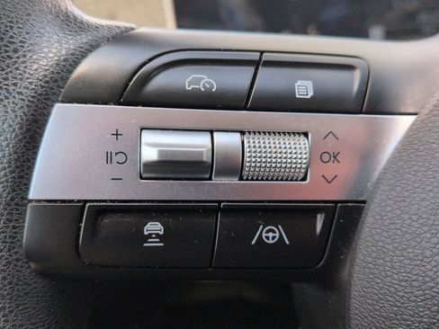 Used 2025 Hyundai Tucson SEL AWD/4WD image 17