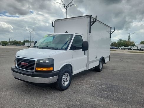 Used 2023 GMC Savana 3500 w/ Power Convenience Package RWD image 2