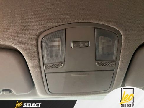 Used 2019 Hyundai Elantra SE FWD image 14