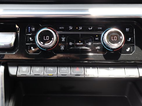New 2026 GMC Sierra 3500 Denali Ultimate AWD/4WD image 49