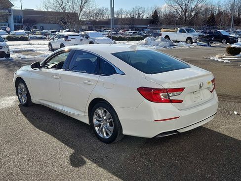 Used 2019 Honda Accord LX image 4