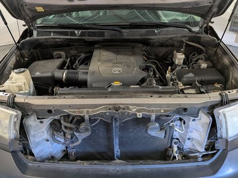 Used 2012 Toyota Tundra 4x4 Double Cab image 38