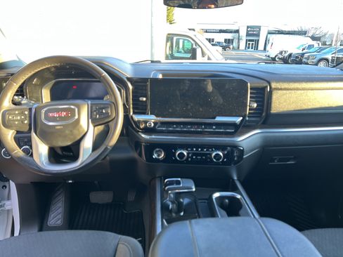 Used 2023 GMC Sierra 1500 Elevation image 16