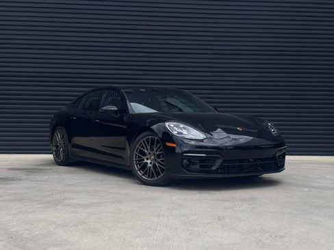 Certified 2023 Porsche Panamera Platinum Edition RWD image 9