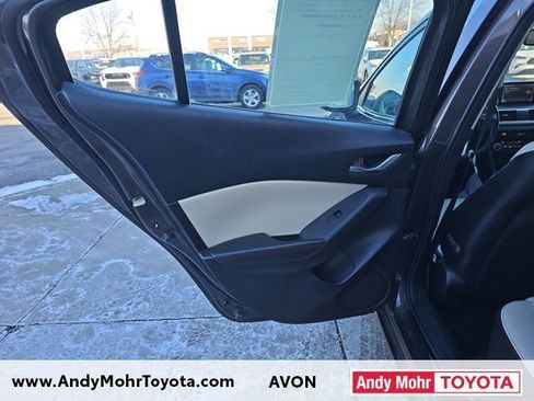 Used 2014 MAZDA MAZDA3 s Grand Touring image 29