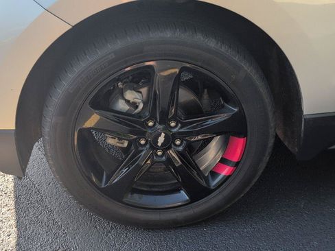 Used 2021 Chevrolet Equinox Premier w/ Redline Edition FWD image 11