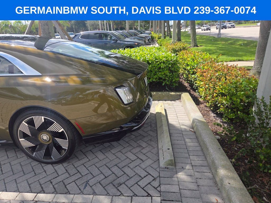 Used 2024 Rolls-Royce Spectre w/ Spectre Launch Package AWD/4WD image 9
