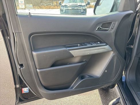 Used 2022 Chevrolet Colorado ZR2 w/ ZR2 Midnight Special Edition image 28