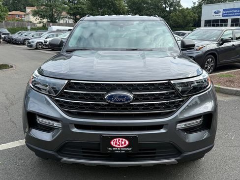 Used 2023 Ford Explorer XLT w/ Equipment Group 202A AWD/4WD image 3