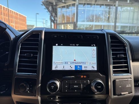 Used 2018 Ford F450 Platinum w/ Platinum Ultimate Package image 26