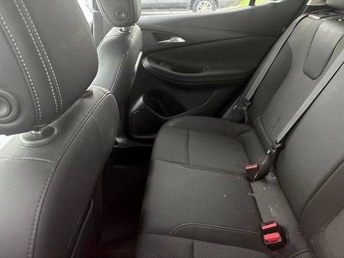 Used 2023 Buick Encore GX Preferred w/ Cold Weather Comfort Package FWD image 6