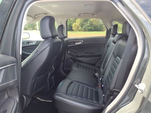 Used 2024 Ford Edge SEL AWD/4WD image 11