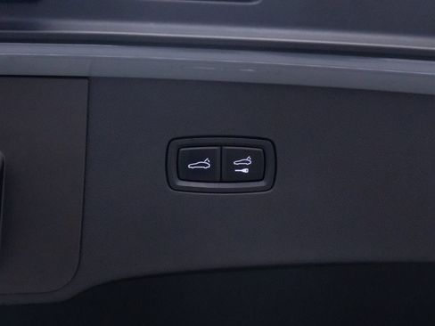 Certified 2022 Porsche Cayenne Turbo GT image 33