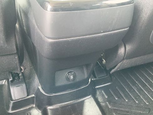 Used 2023 Kia Telluride S w/ S Sunroof Package FWD image 10