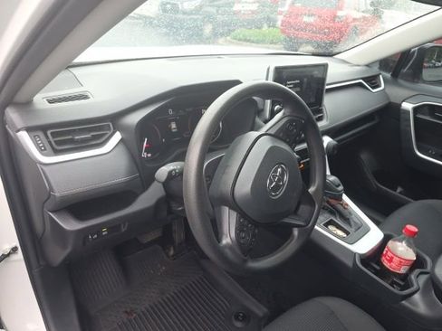 Used 2024 Toyota RAV4 LE FWD image 14
