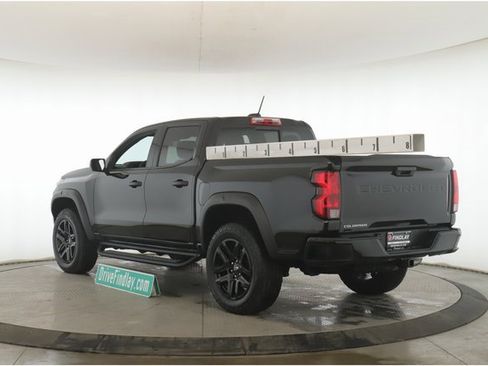 Used 2024 Chevrolet Colorado Trail Boss w/ Advanced Trailering Package image 8