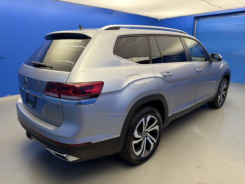 Used 2023 Volkswagen Atlas SEL AWD/4WD image 7