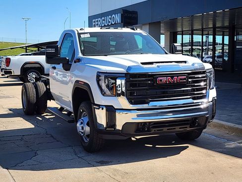 New 2026 GMC Sierra 3500 Pro w/ Convenience Package AWD/4WD image 1