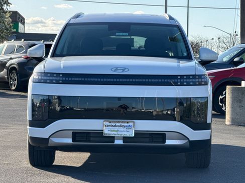 New 2026 Hyundai Ioniq 9 SE image 9