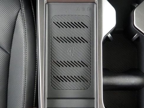 Used 2024 Kia EV6 Wind w/ Wind Technology Package AWD/4WD image 25