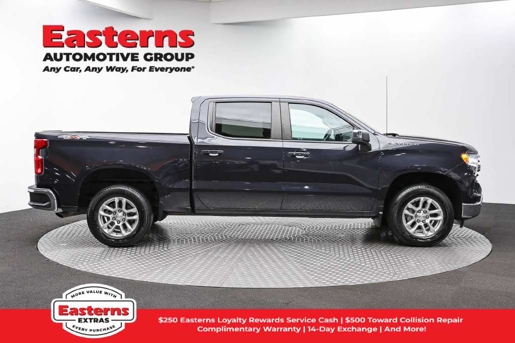 Used 2023 Chevrolet Silverado 1500 LT AWD/4WD image 5