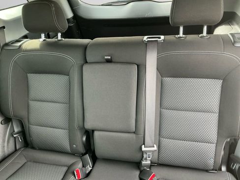 Used 2024 GMC Terrain SLE image 13