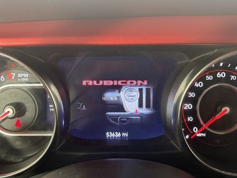 Used 2022 Jeep Gladiator Rubicon AWD/4WD image 17