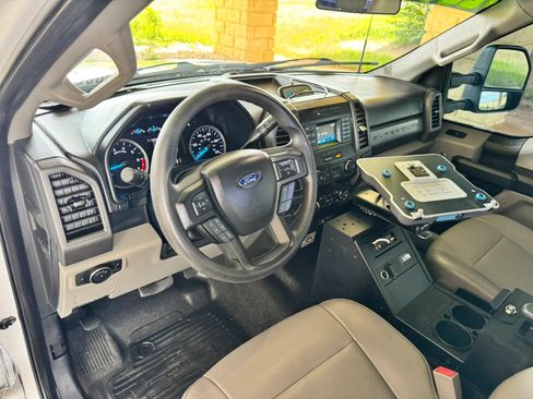 Used 2019 Ford F250 XL w/ Power Equipment Group RWD image 11