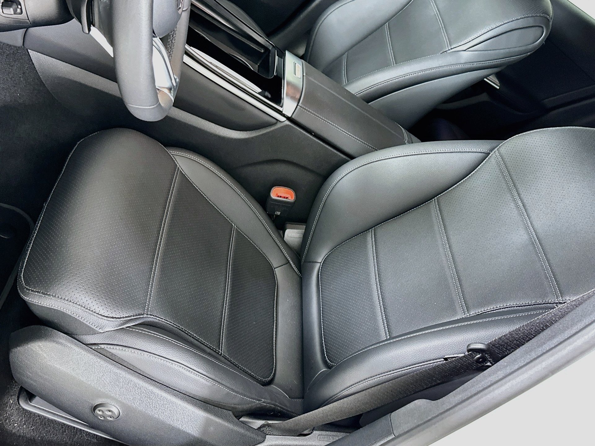 Certified 2026 Mercedes-Benz GLC 300 image 19