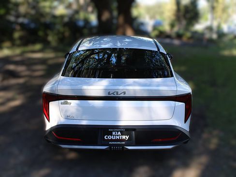 New 2026 Kia K4 FWD image 8