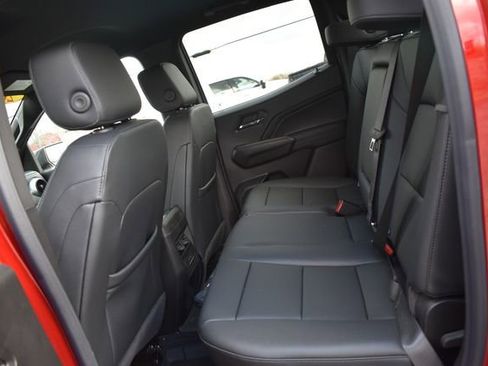 New 2026 Chevrolet Colorado LT w/ LT Convenience Package AWD/4WD image 19
