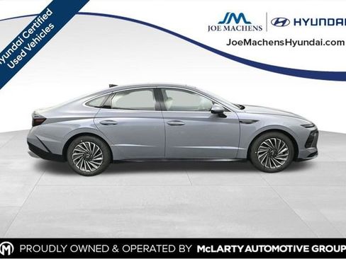 Used 2025 Hyundai Sonata Limited image 2