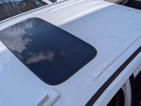 Used 2021 Chevrolet Silverado 2500 LTZ w/ LTZ Premium Package image 14