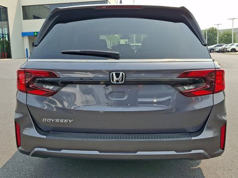 Certified 2025 Honda Odyssey EX-L image 6