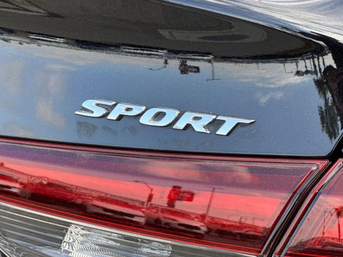 Used 2025 Honda Civic Sport image 22