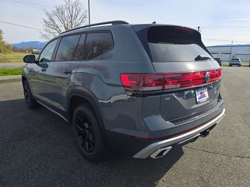 New 2026 Volkswagen Atlas Peak Edition AWD/4WD image 5