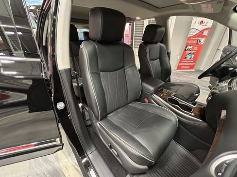 Used 2018 INFINITI QX60 Base image 5