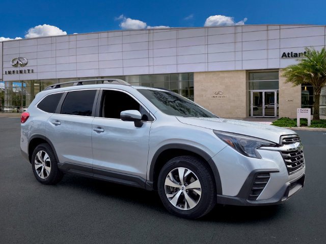 Used 2023 Subaru Ascent Premium w/ Convenience Package AWD/4WD image 2