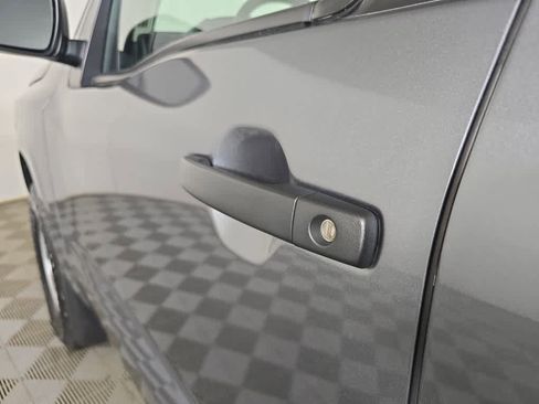 Used 2023 Nissan Frontier S w/ Technology Package image 16