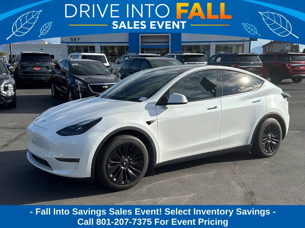 Used 2023 Tesla Model Y Long Range AWD/4WD image 1