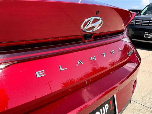 Used 2023 Hyundai Elantra Limited FWD image 30